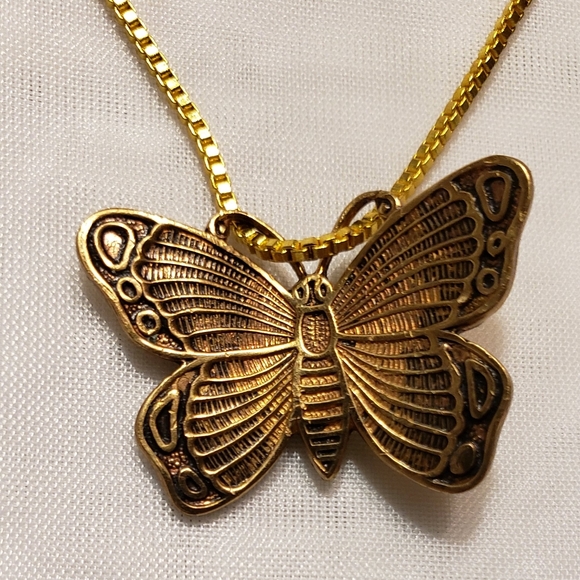 Fancy Gold Butterfly Necklace - Picture 1 of 4